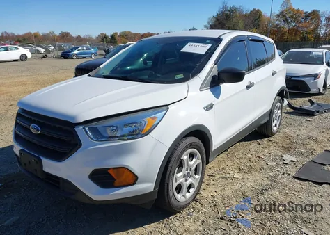 2017 Ford Escape S z USA, uszkodzony, nr VIN 1FMCU0F70HUF00116